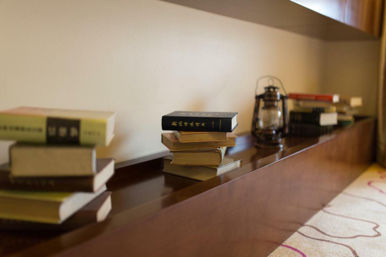 Beijing Yun-Zen Jinling Lotus Hotel Bagian luar foto